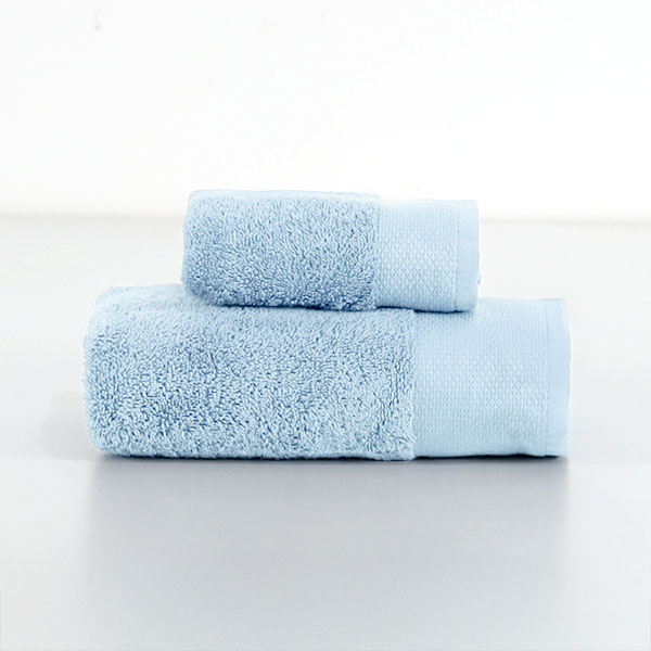 Viso-+-Ospite-Color-Cielo