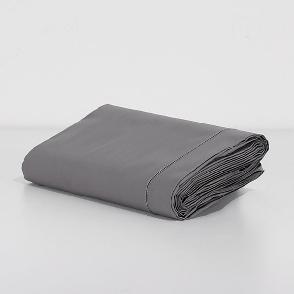 Lenzuolo-Sopra-Arcobaleno-Piombo