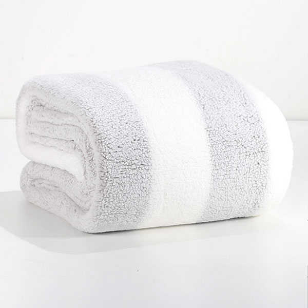 Coperta-In-Pile-Stripe-Bianco-Perla