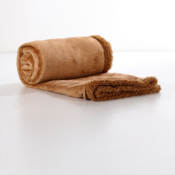 Plaid-In-Pile-Copenaghen-Cammello